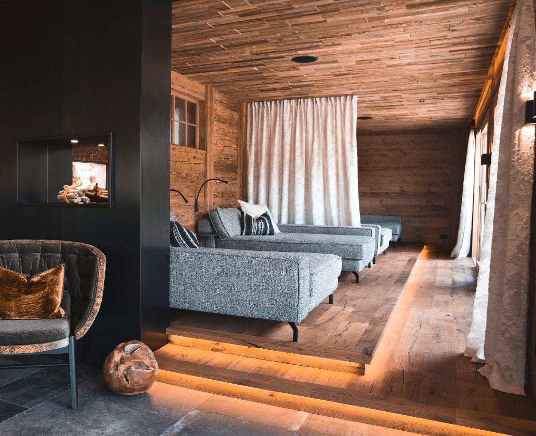 Almhotel Told Grän Buitenkant foto